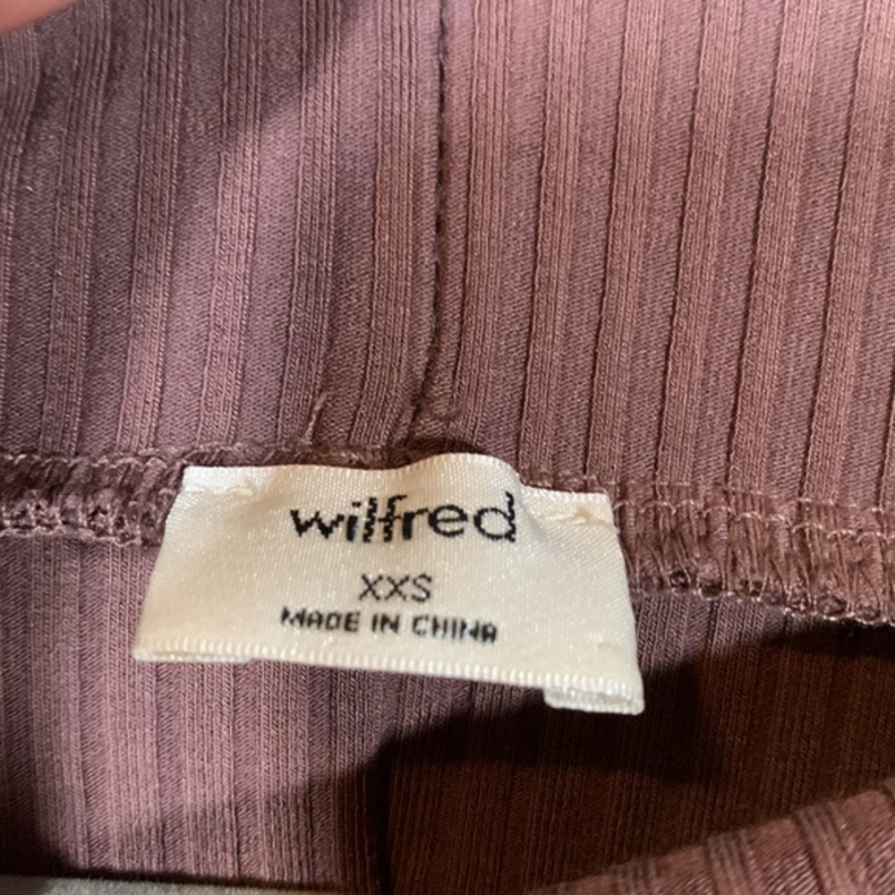 Wilfred Brown Ribbed Off Shoulder Long Sleeve Crop Top - Picture 5 of 6